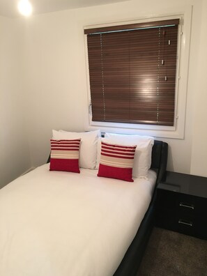 1 bedroom, iron/ironing board, cots/infant beds, free WiFi