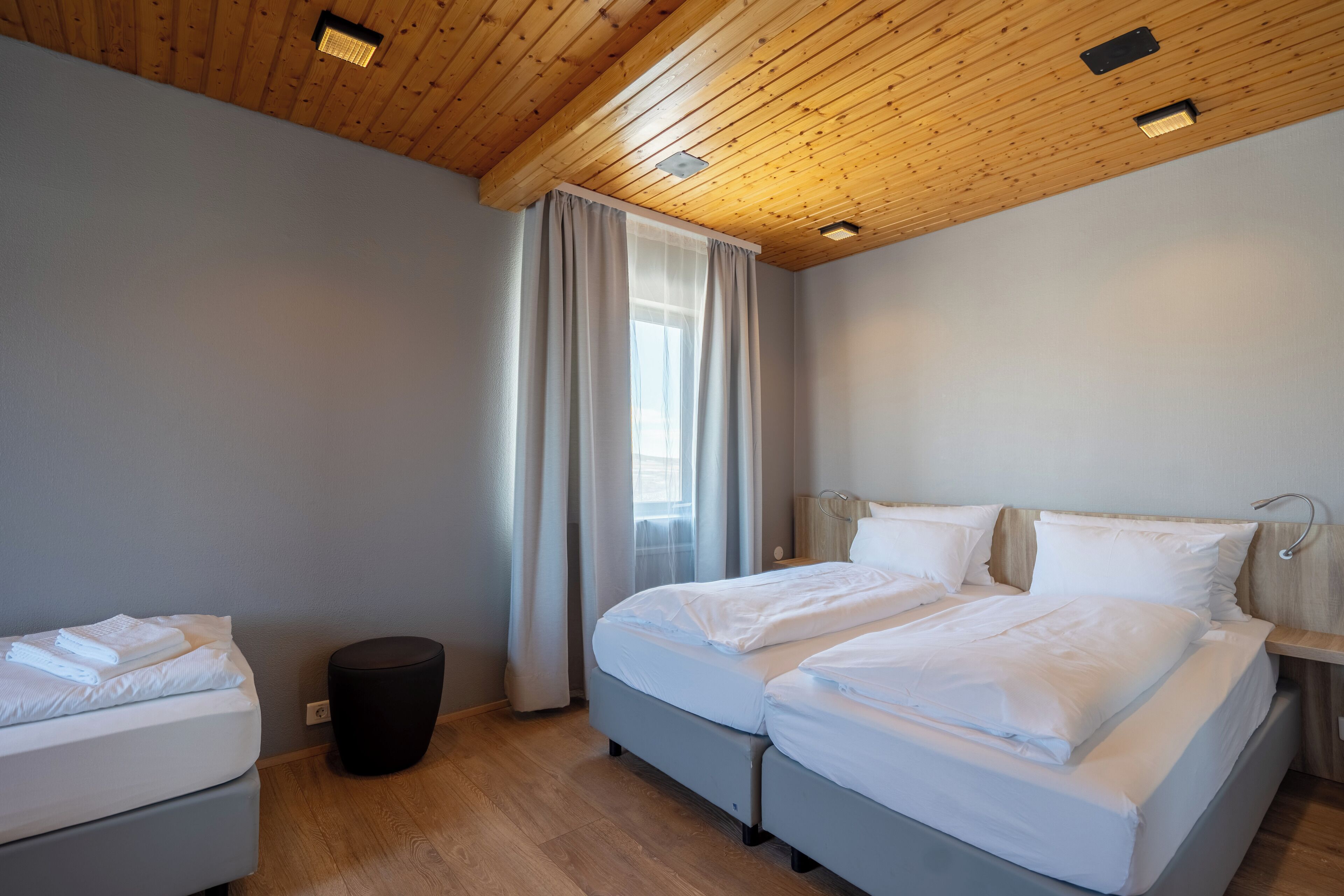 triple room | 1 bedroom, desk, laptop workspace, blackout curtains