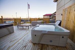 室外 SPA 浴池