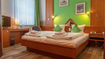 Standard Double Room | Premium bedding, desk, laptop workspace, blackout drapes