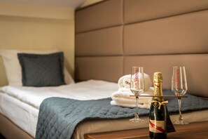 Minibar, in-room safe, iron/ironing board, free WiFi - Aparthotel Old Town (Kraków)