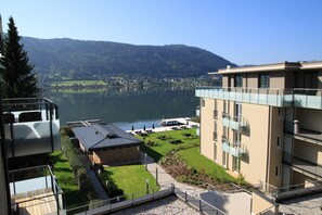 View from property - Apart Hotel Legendaer (Steindorf am Ossiacher See)