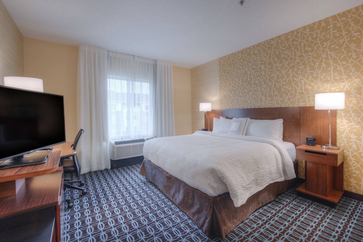 Bureau, espace de travail pour ordinateur portable