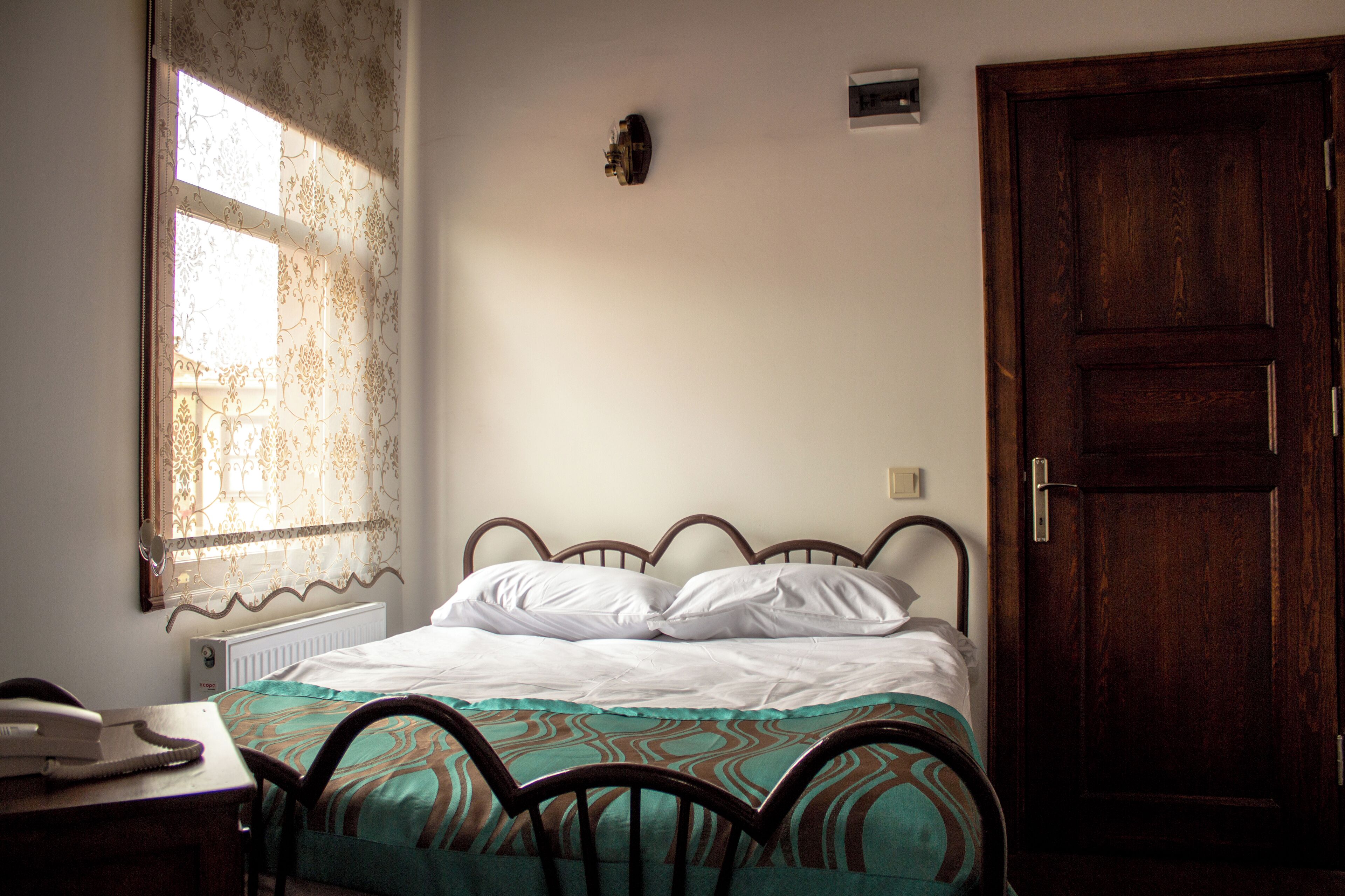 Habitación estándar con 1 cama matrimonial o 2 individuales, 1 habitación | Minibar, wifi gratis y ropa de cama 