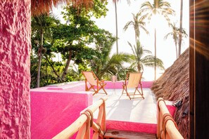 Standard Room, 1 King Bed, Ocean View (Bungalow Flamingo Suite) | Terrace/patio