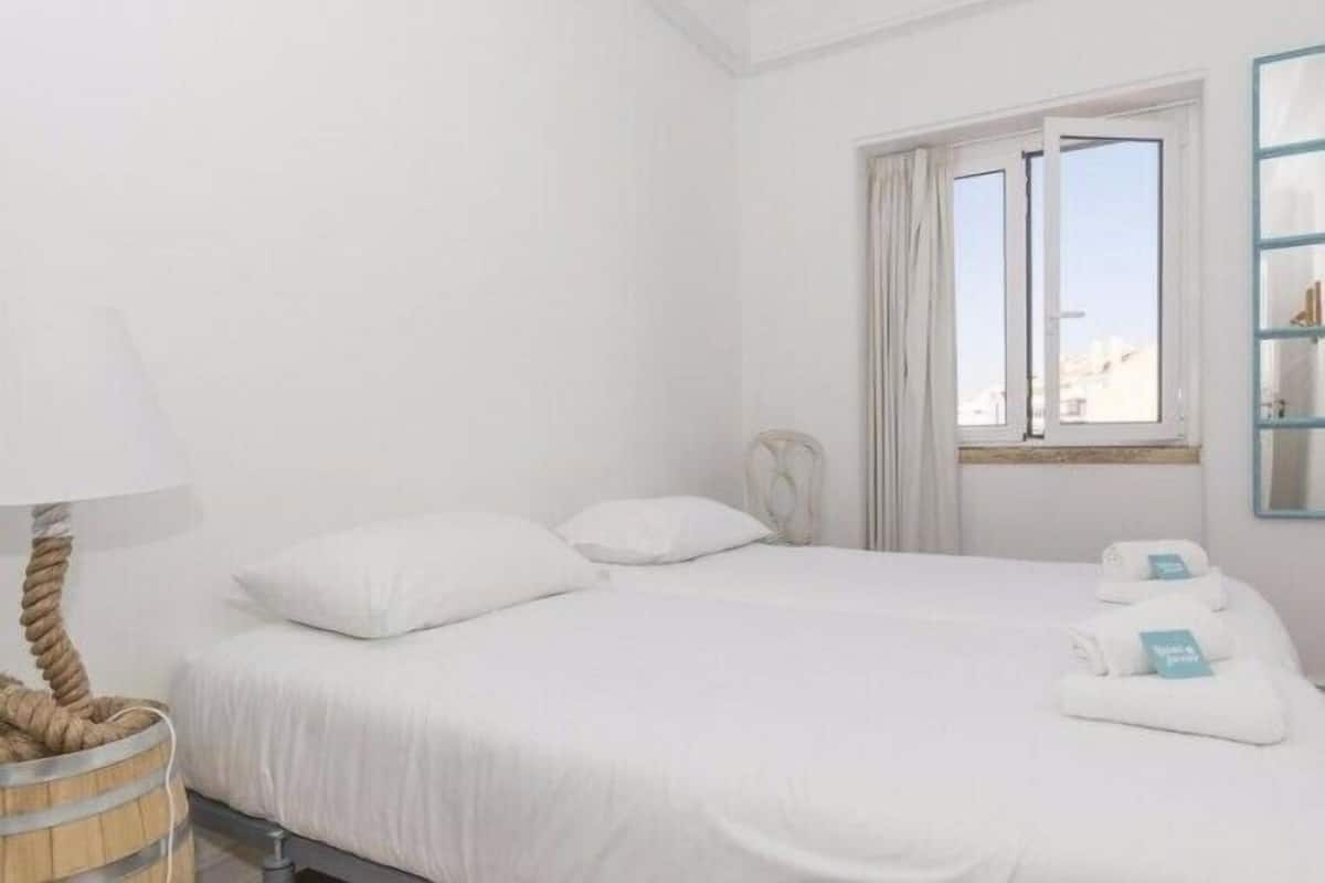 Habitación doble, baño compartido | Insonorización y wifi gratis