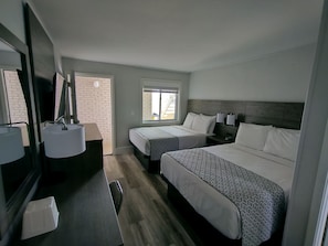 Standard Double Room, 2 Double Beds | Blackout drapes, WiFi (free), bed sheets - Luna Mar Motel (Seaside Park)
