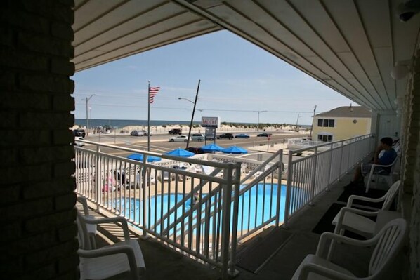 Beach nearby - Luna Mar Motel (Seaside Park)