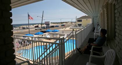 Luna Mar Motel