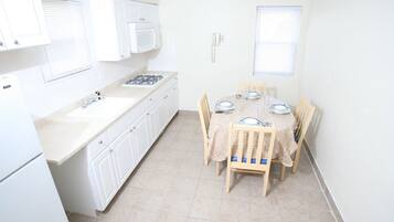 Familienapartment, 2 Queen-Betten, KĂŒche | Eigene KĂŒche | KĂŒhlschrank