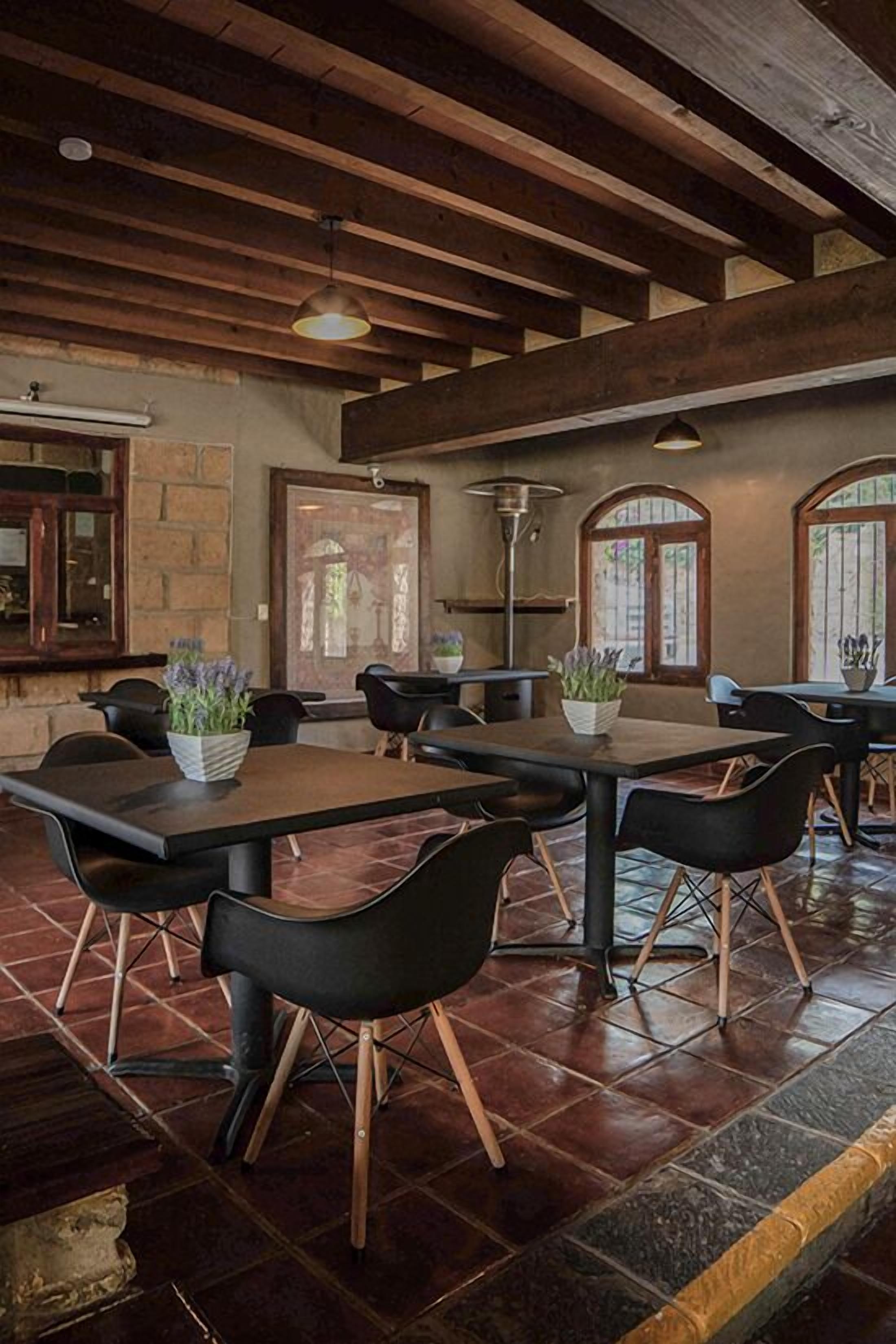 Breakfast, lunch, dinner served; Mexican cuisine 