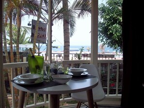 Studio, Sea View