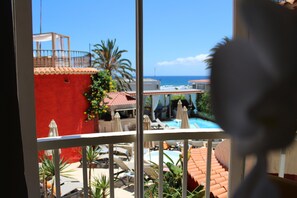 Luxury Studio, Terrace, Sea View (Black and White) | View from room