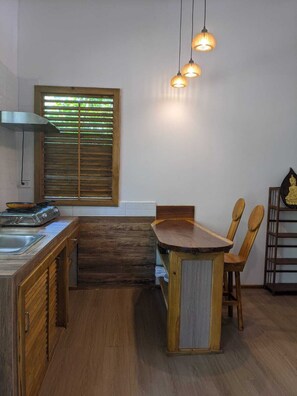 Free WiFi, bed sheets - Playa Bluff Hotel (Bocas del Toro)