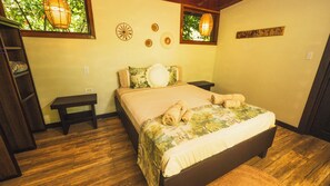 Free WiFi, bed sheets - Playa Bluff Hotel (Bocas del Toro)