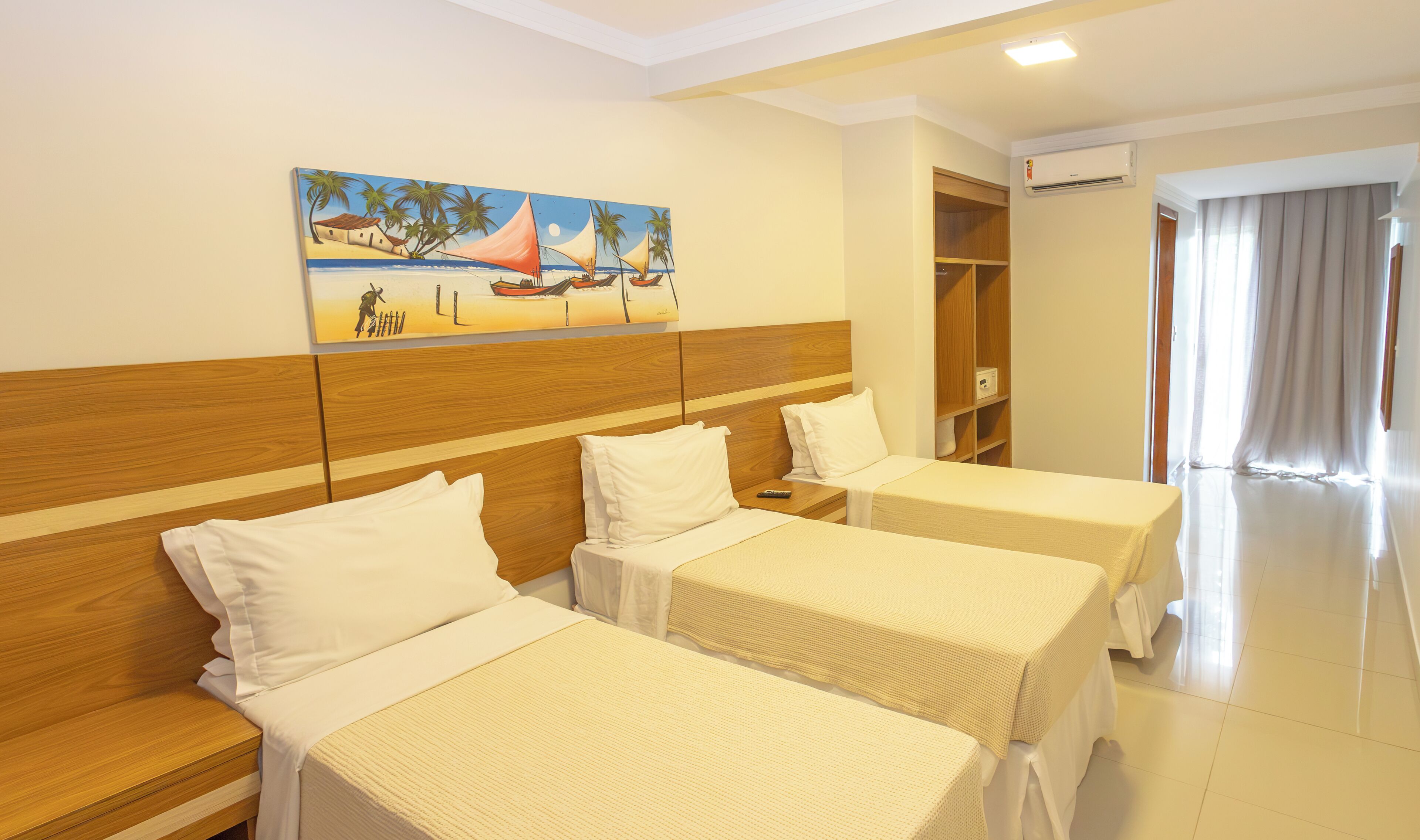 standard triple room | minibar, in-room safe, blackout curtains, free wifi