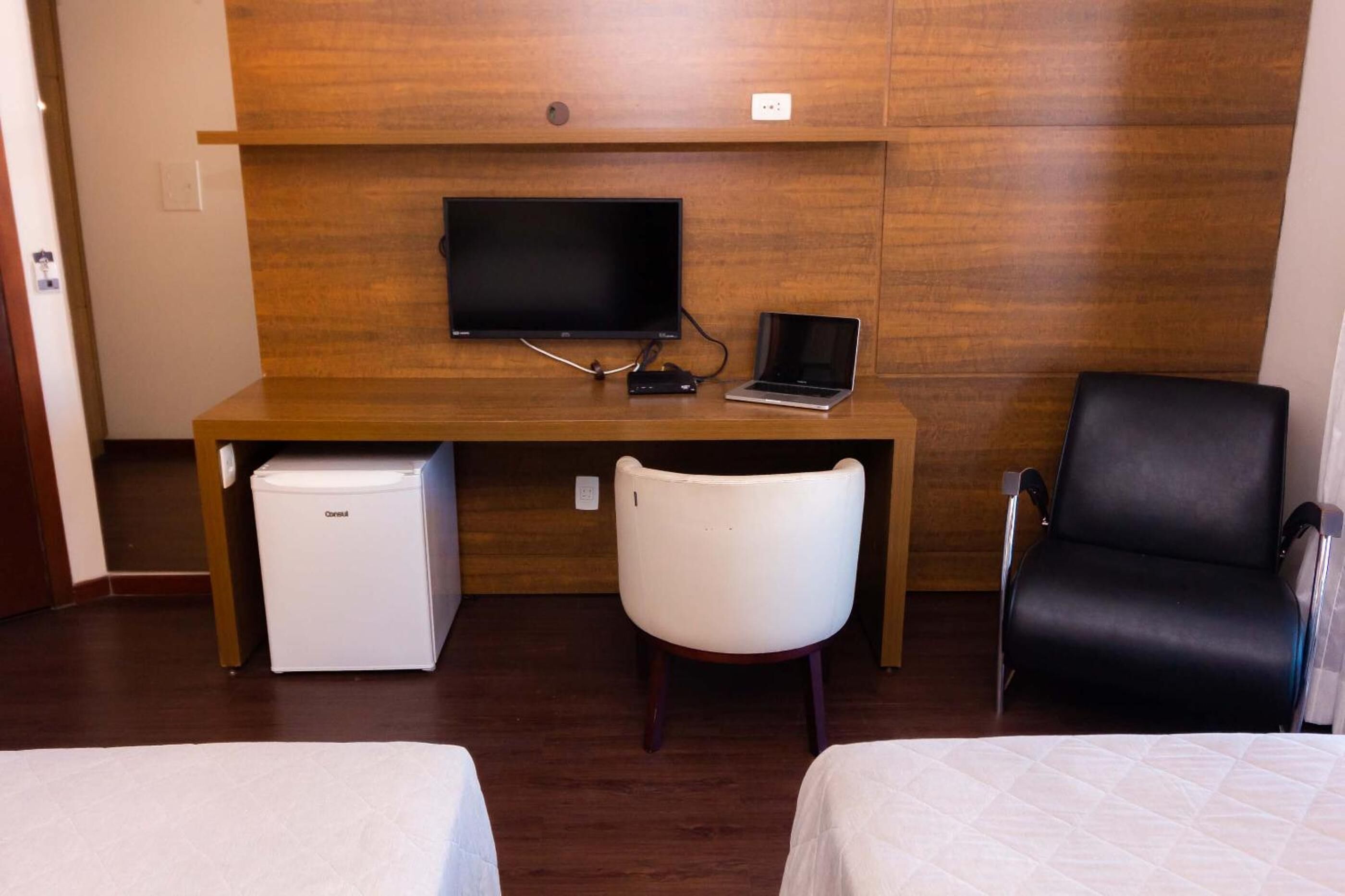 minibar, in-room safe, desk, blackout curtains