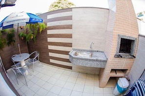 Quarto, no piso térreo | Sacada