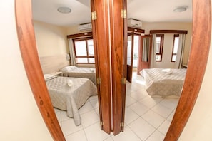 Duplex, 2 Bedrooms (Solteiro) | In-room safe, desk, blackout drapes, cribs/infant beds - Pousada Cristalmar (Bombinhas)