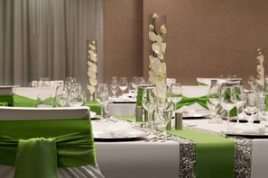 Banquet hall - Hotel Dene & Conference Centre (Cold Lake)