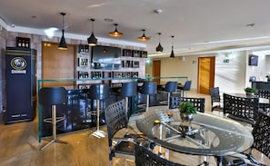 Bar (en la propiedad)