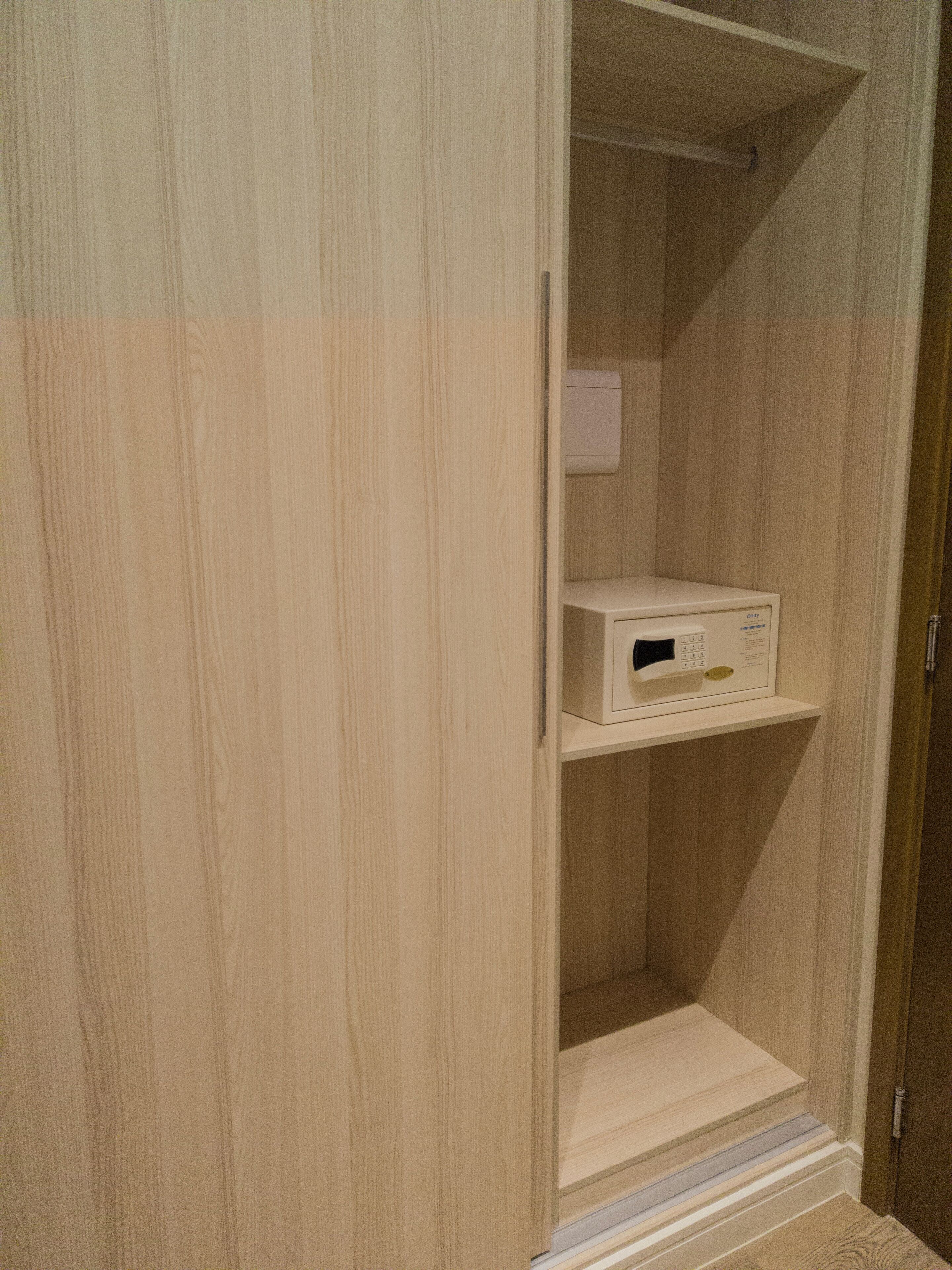 minibar, in-room safe, desk, blackout curtains