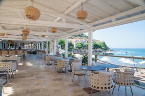2 restaurants, breakfast served - Wyndham Datca Perili Bay (Datça)