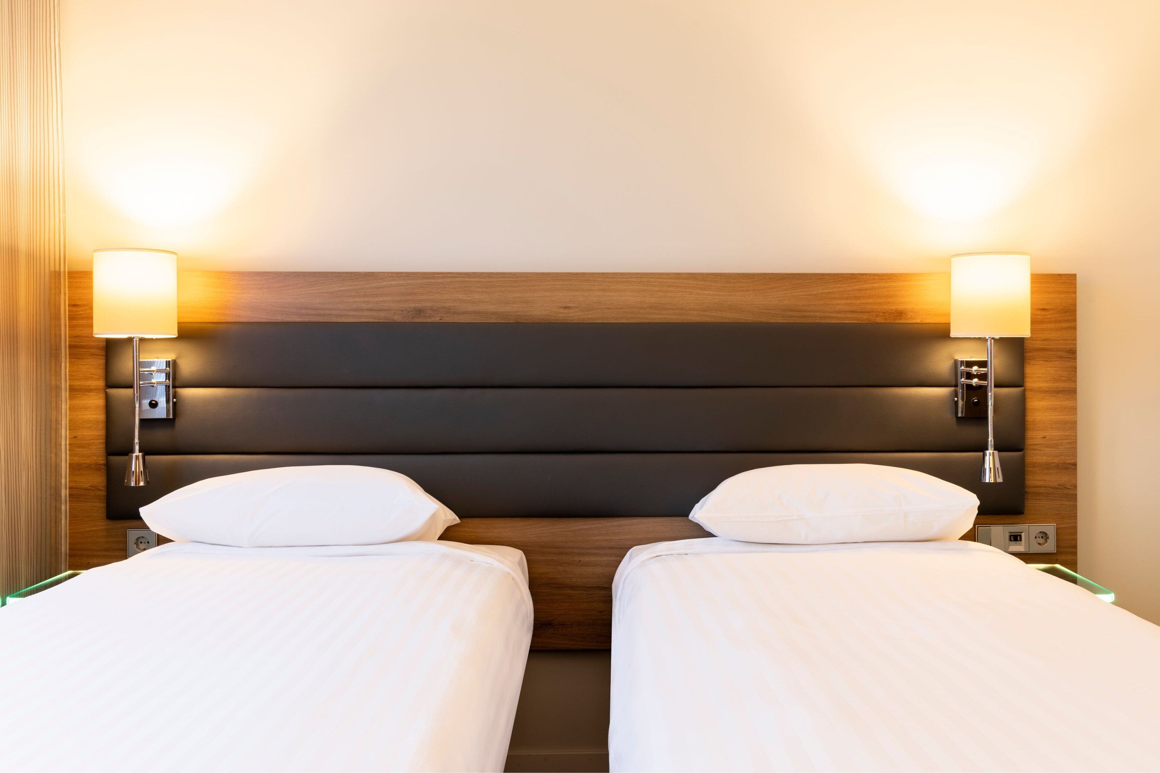 1 bedroom, in-room safe, blackout curtains, soundproofing