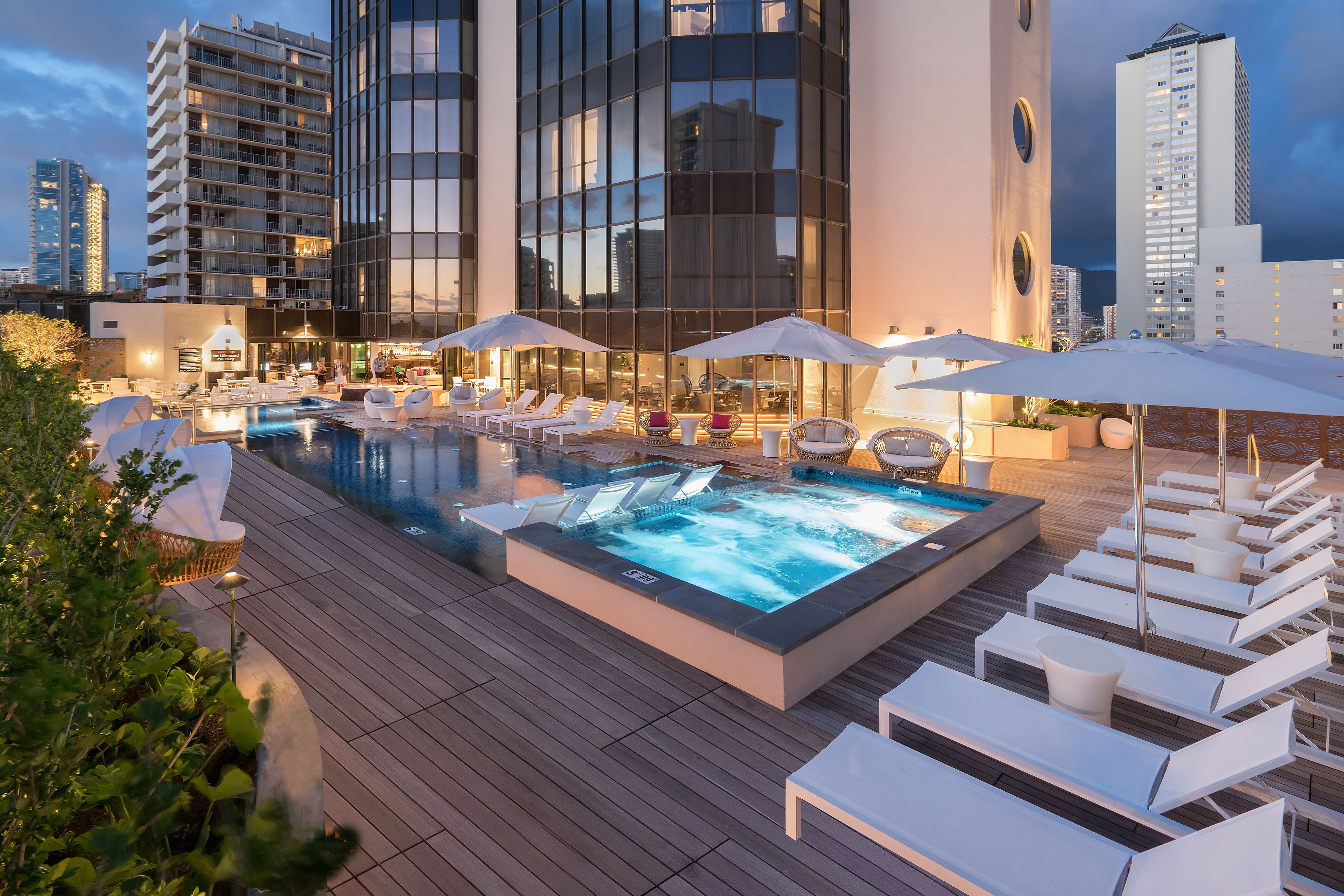 outdoor pool, open 6:00 am to 10:00 pm, free pool cabanas