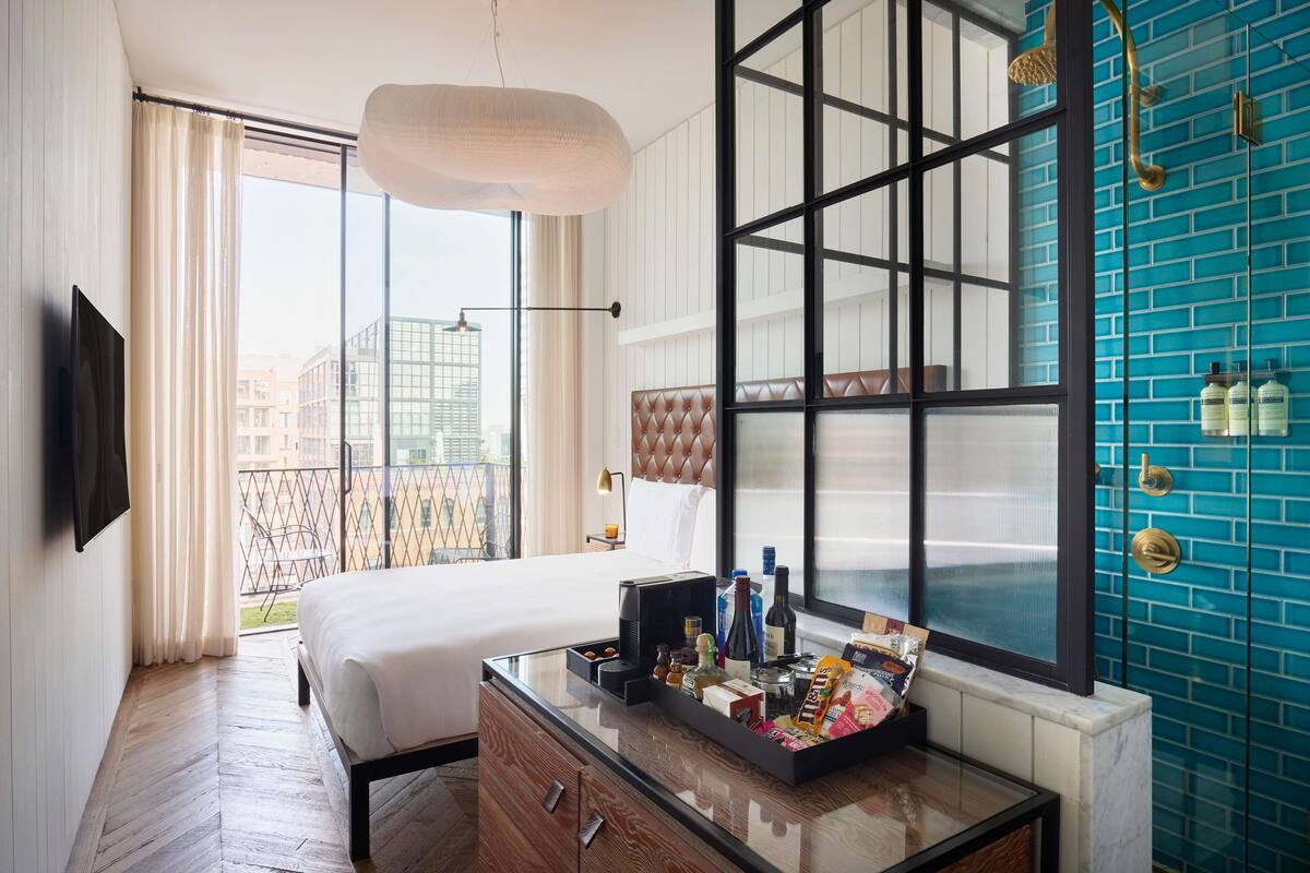 hypo-allergenic bedding, pillow-top beds, in-room safe