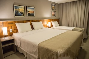 Tremannsrom – standard | Minibar, skrivebord, blendingsgardiner og lydisolert