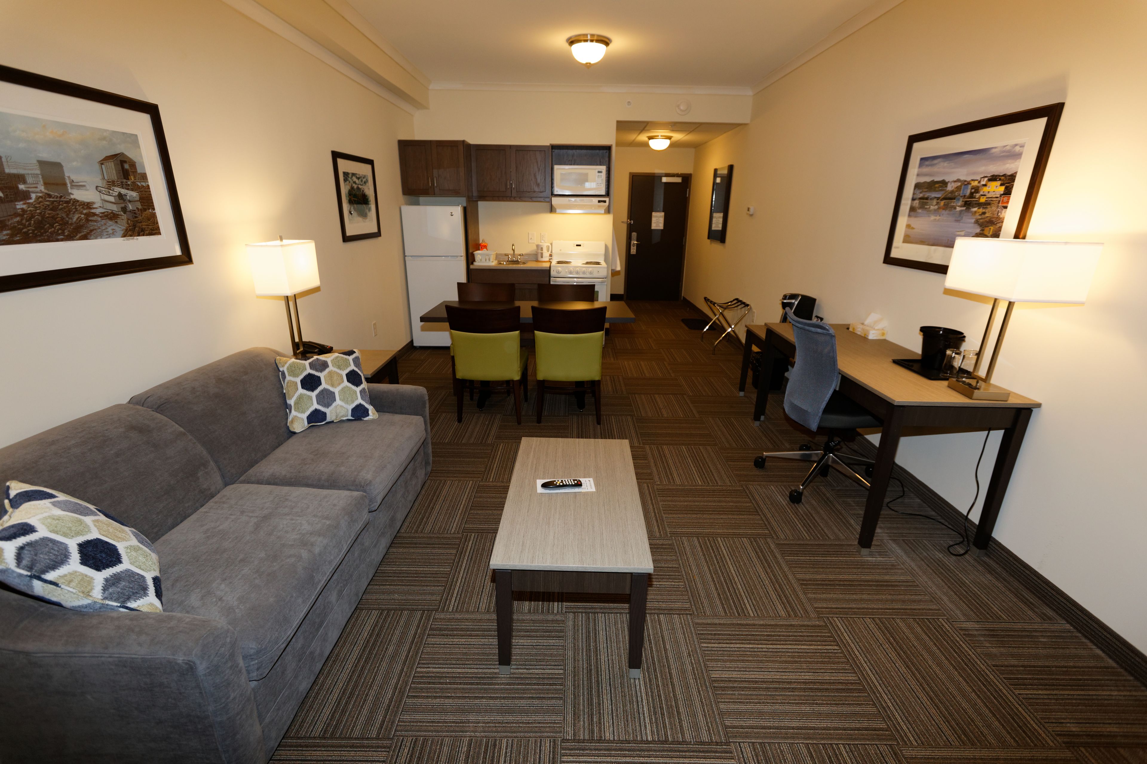 junior suite, 1 king bed (not pet friendly) | private kitchenette | microwave, coffee/tea maker
