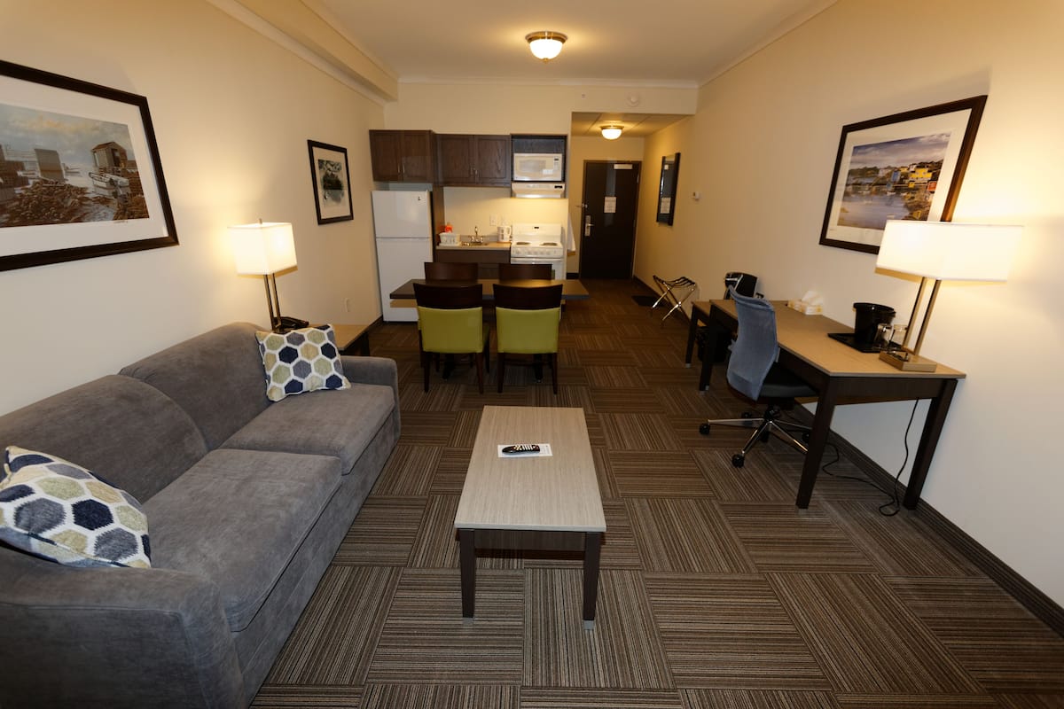junior suite, 1 king bed (not pet friendly) | private kitchenette | microwave, coffee/tea maker