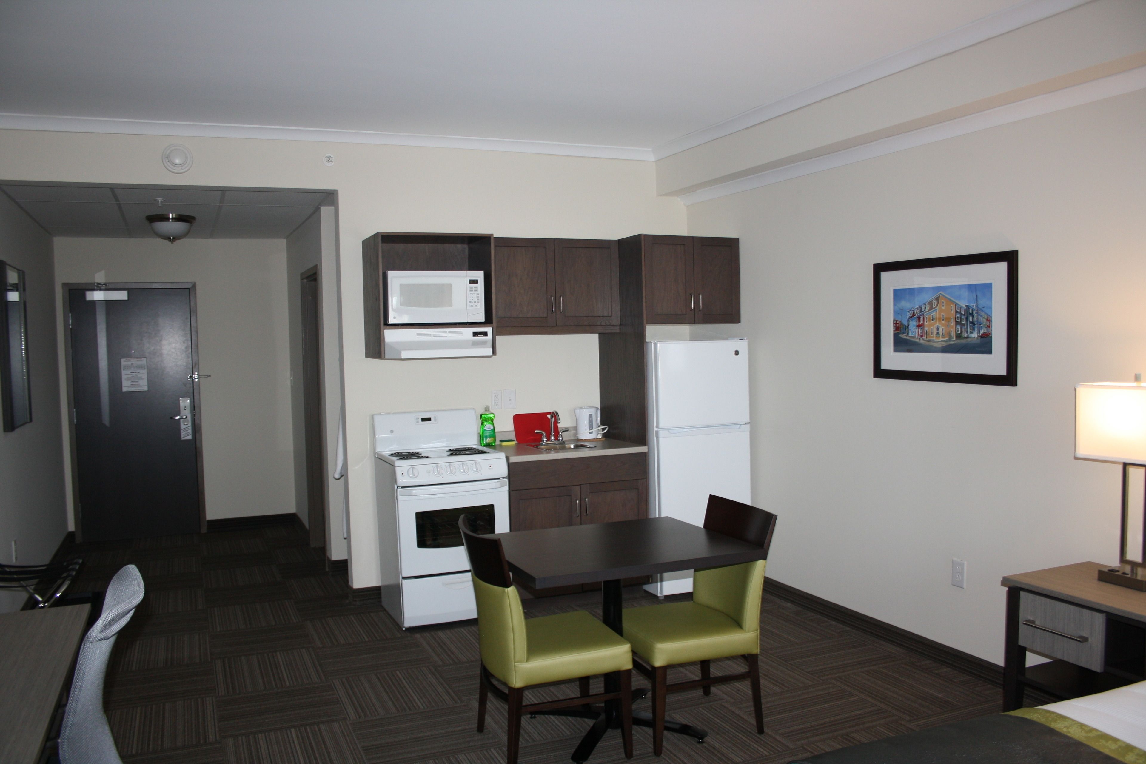 room, 1 queen bed, kitchenette (not pet friendly) | desk, soundproofing, iron/ironing board, free wifi