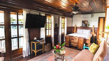 Kamar Deluks, Beberapa Tempat Tidur, dapur kecil, pemandangan samudra | 1 kamar tidur, seprai premium, dan selimut bulu angsa