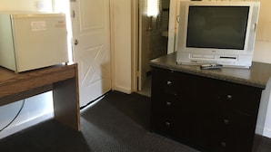 Unclassified image, 4 of 13, button - Travel Inn (Cave City)