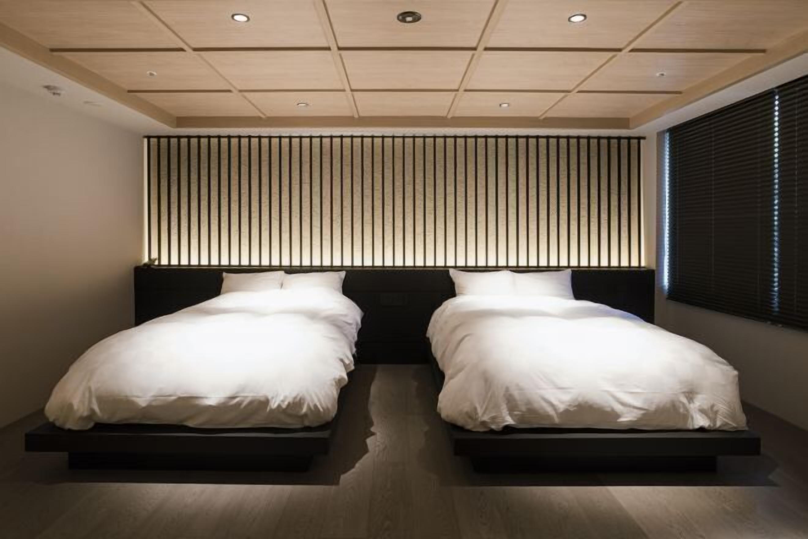 Premium bedding, in-room safe, free WiFi, bed sheets