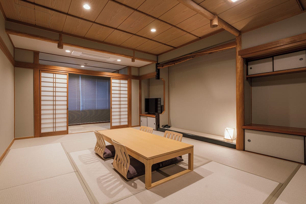1 bedroom, premium bedding, in-room safe, free WiFi