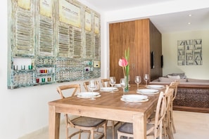 Dining - Allure Villas (Seminyak)