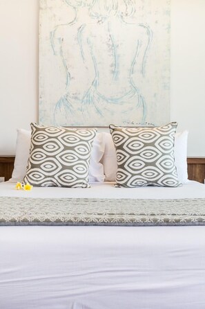 In-room safe, free cots/infant beds, free WiFi - Allure Villas (Seminyak)