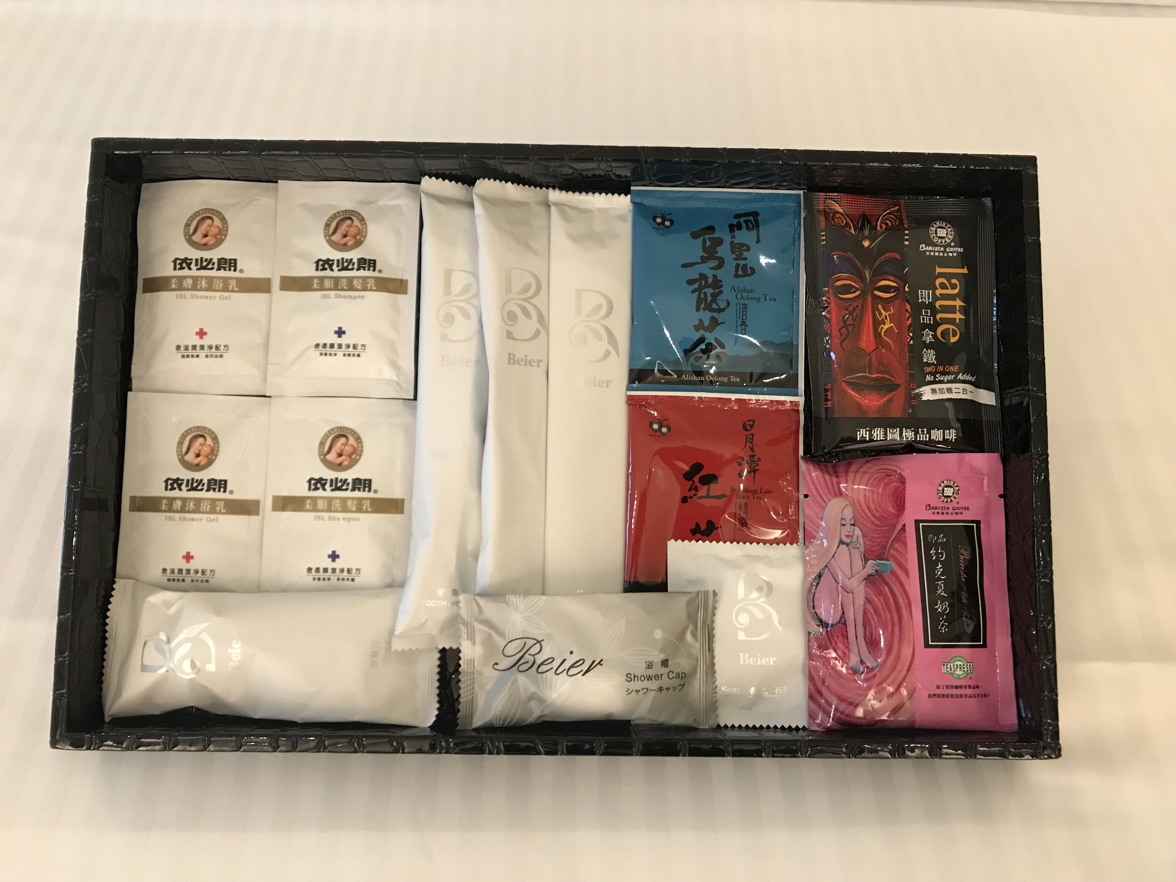 double room (no.1) | blackout curtains, soundproofing, free wifi, bed sheets