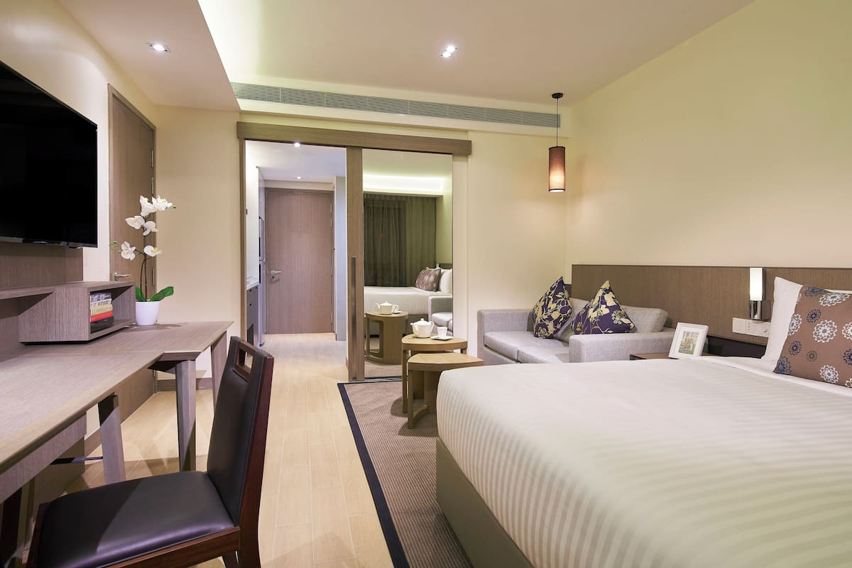 In-room safe, desk, iron/ironing board, free WiFi