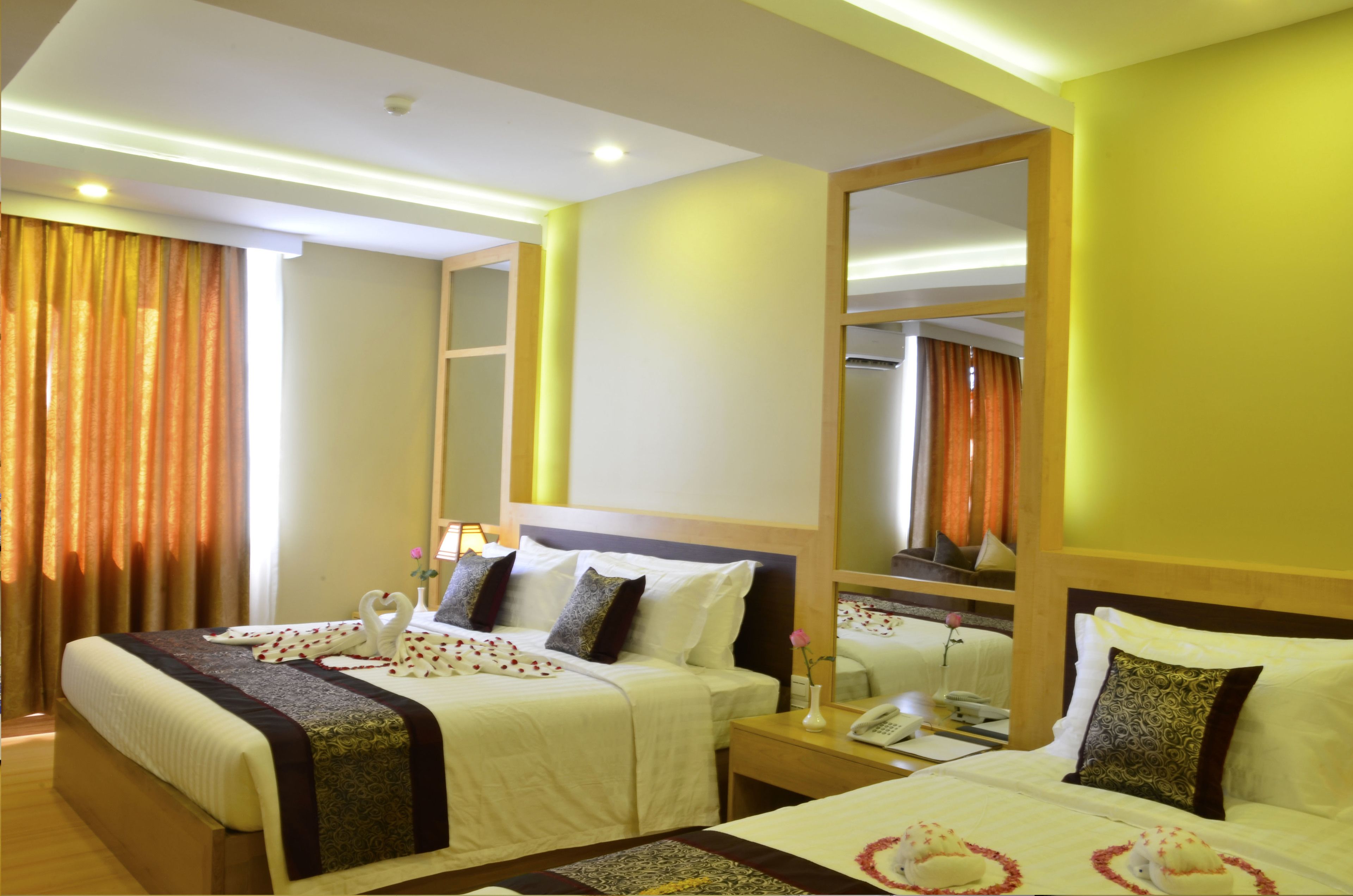 minibar, in-room safe, desk, blackout curtains