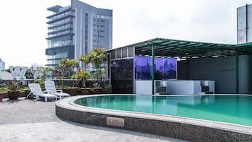 Piscine extérieure
