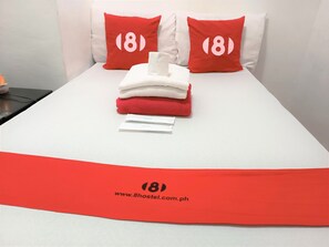 Zimmersafe, schallisolierte Zimmer, kostenloses WLAN, Bettwäsche
