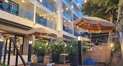Cheonjiyeon Crystal Hotel
