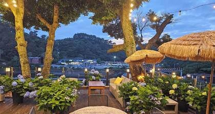 Cheonjiyeon Crystal Hotel