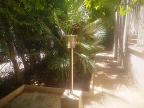 Chambre Simple | Vue sur le jardin