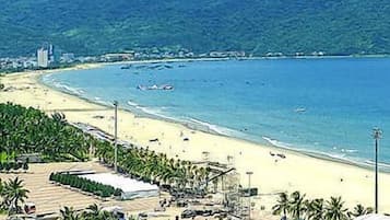 Una playa cerca