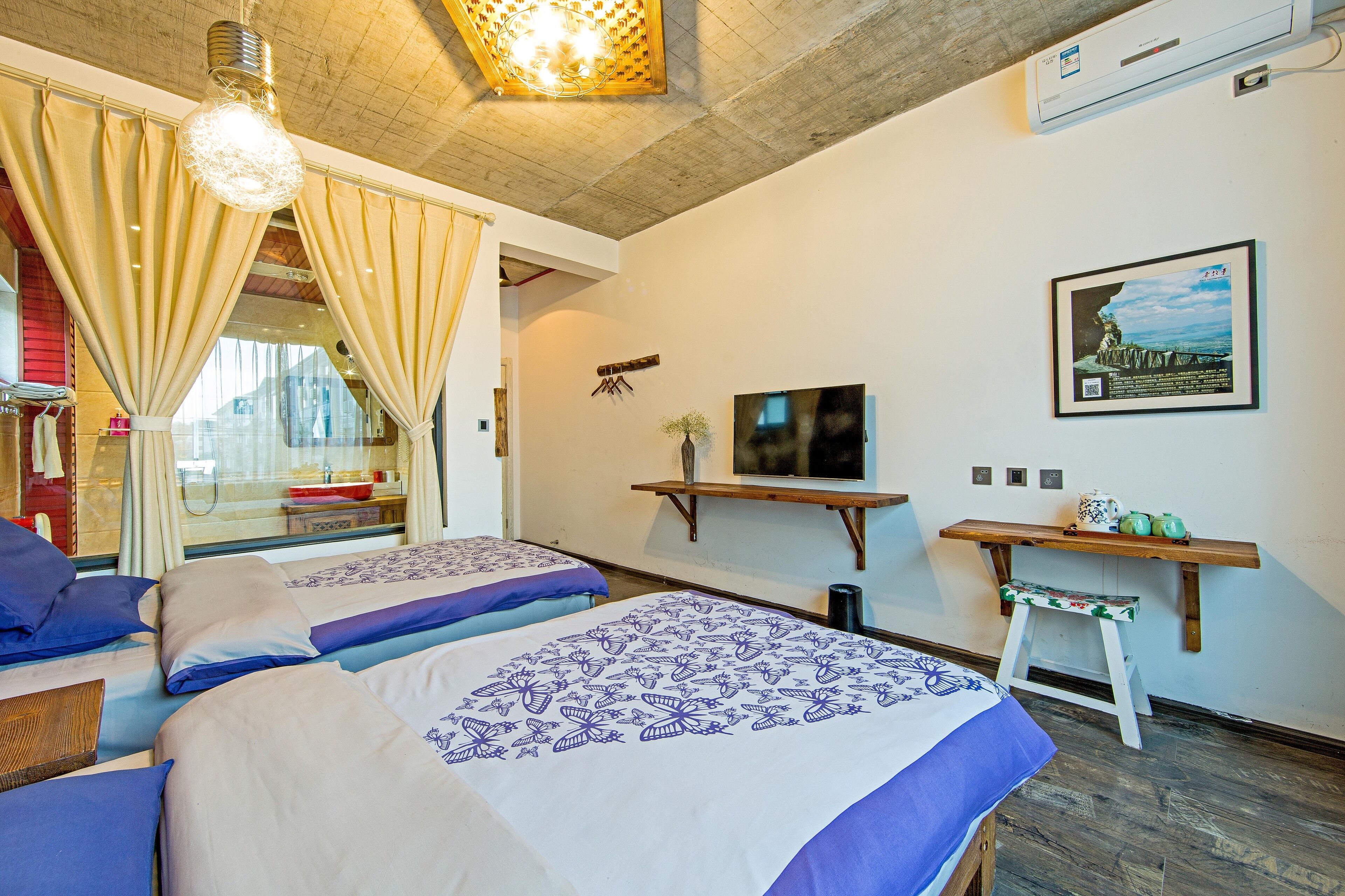 月洒三人间 | 客房内保险箱、特色装修、特色家居、遮光窗帘